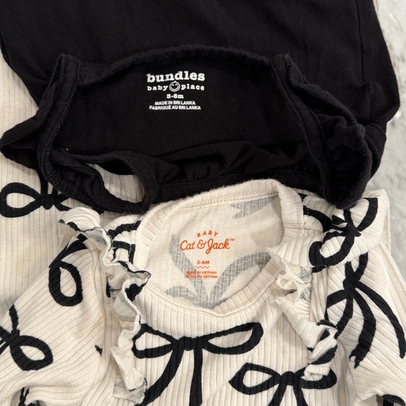 Footless Outfit Bundle - Picture 3 of 3